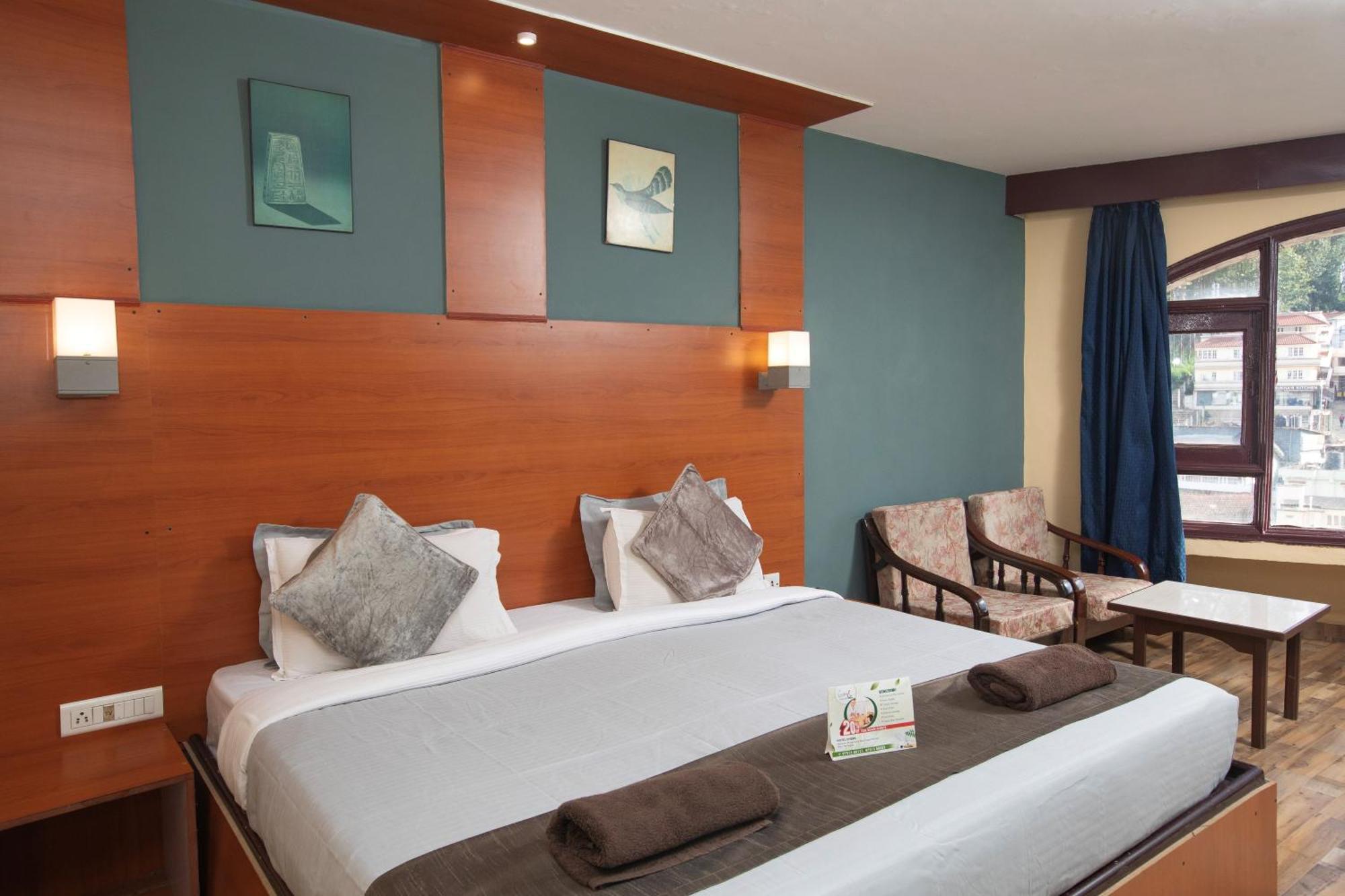 Devi Enterprises - Hotel Khems Ooty Bagian luar foto
